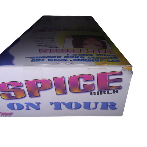 Spice Girls on Tour Posh Spice Fashion Doll Victoria Adams Galoob Toys 1998 NOS - Picture 6 of 7